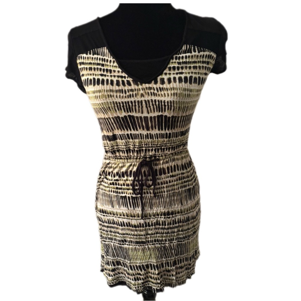 Chic Black and Cream Patterned Dress